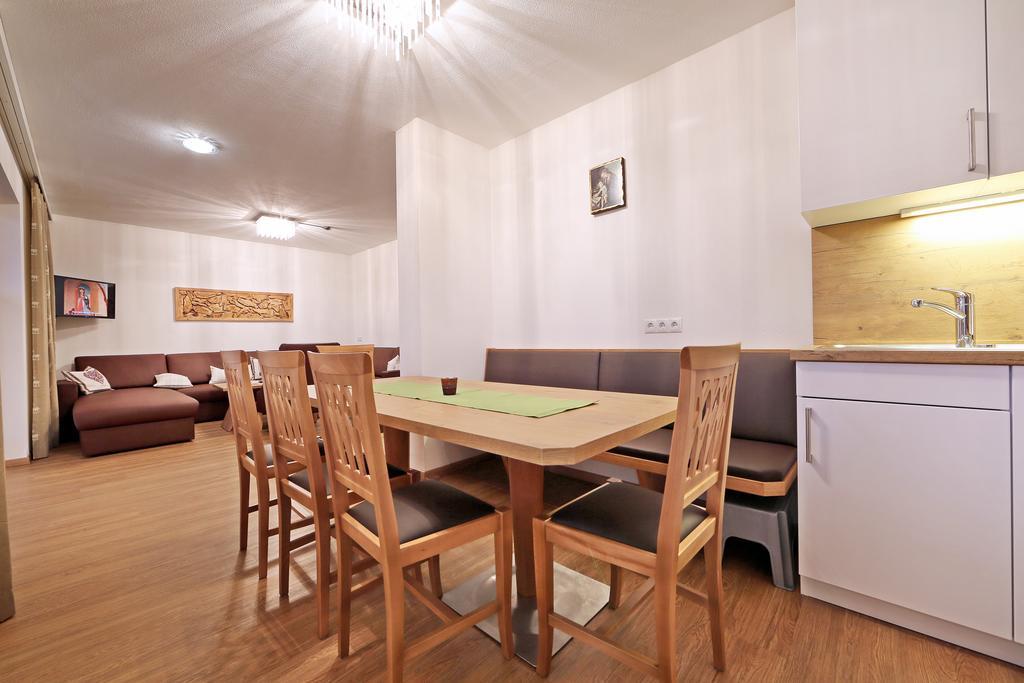 Landhaus & Apartment Taxach Рід-ім-Ціллерталь Екстер'єр фото