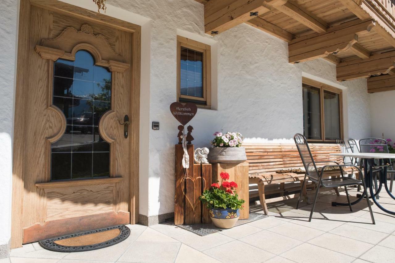Landhaus & Apartment Taxach Рід-ім-Ціллерталь Екстер'єр фото